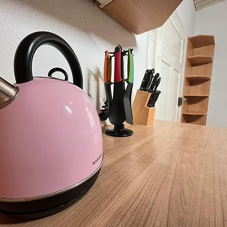 Helles Apartmenthaus Fuer Handwerker Und Monteuere - Hm