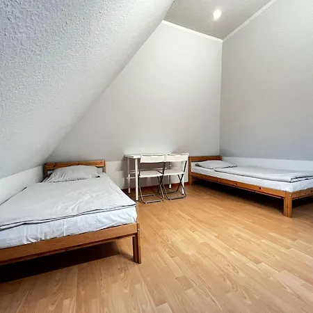 شقة Helles Apartmenthaus Fuer Handwerker Und Monteuere - Hm